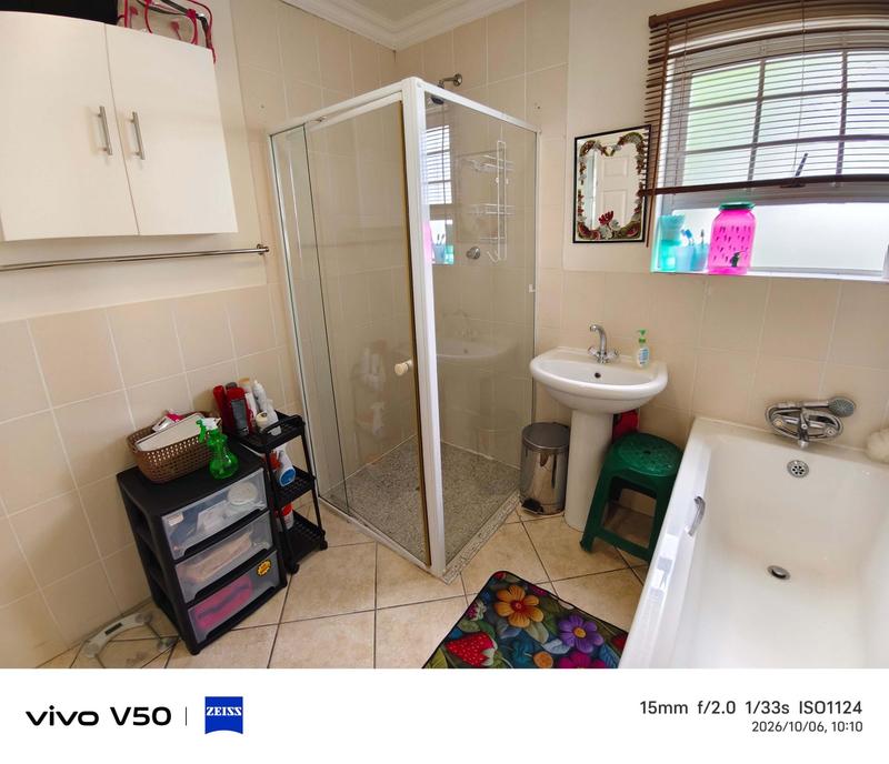 3 Bedroom Property for Sale in Fraaiuitsig Western Cape